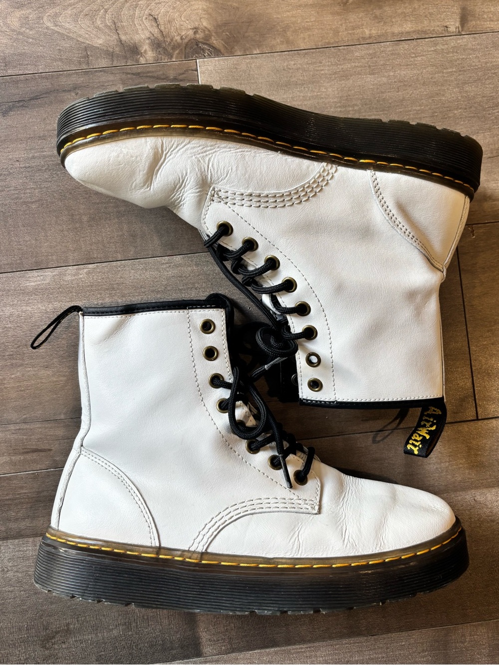 Dr. Martens White Zavala Leather Combat Boots - Women's Size 7 Men’s size 6